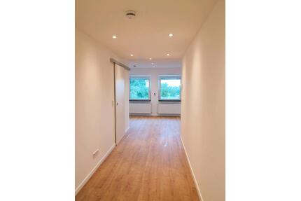 Dachgeschoss Wohnung 51 m² hochwertig saniert Fernblick vermietet - Mülheim an der Ruhr Dümpten