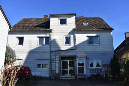 Haus zum Kaufen in Nörten-Hardenberg 275.000,00 € 317 m²
