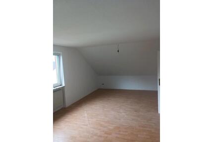 3 Z KB Wohnung zu vermieten - 830,00&nbsp;EUR Kaltmiete, ca.&nbsp; 80,00&nbsp;m&sup2; in Waldmohr (PLZ: 66914)