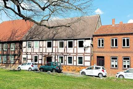 Haus zum Kaufen in Goldberg 19.000,00 € 167 m²
