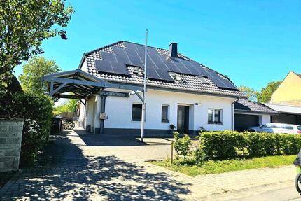 4-Zimmer Eigentumswohnung + Garten, EBK, PV & Carport(Bökenförde) - Lippstadt Garfeln