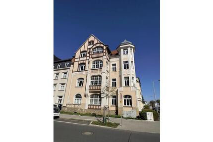 wundervolle 2 Raumwohnung mit Einbauküche in gepfelgter und schöner Jugendstilvilla in Freiberg