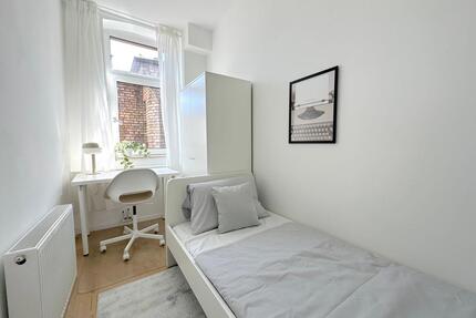 1 Zimmer frei in großer 7er-WG in Mannheim – Beilstraße 28!