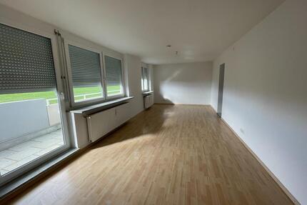 Helle 1-Zimmer-Wohnung mit Balkon - am Stadtrand von Rosenheim