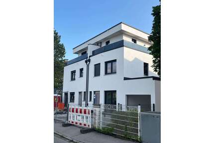 Haus zum Kaufen in München 1.374.000,00 € 138 m²