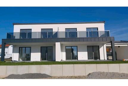 Moderne Doppelhaushälfte in Tapfheim