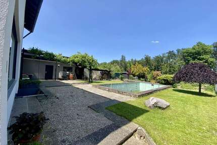 Haus zum Kaufen in Wörth am Rhein 900.000,00 € 225.94 m²