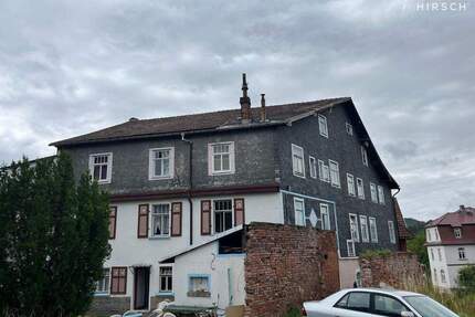 Attraktives Gästehaus-Ensemble - 15 Zimmer, großes Grundstück & vielseitige Nutzungsmöglichkeiten - Schalkau