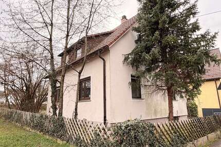 Haus zum Kaufen in Asperg 480.000,00 € 116.71 m²