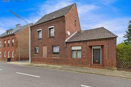 Großzügiges Einfamilienhaus mit Garage und Garten in Heinsberg-Unterbruch