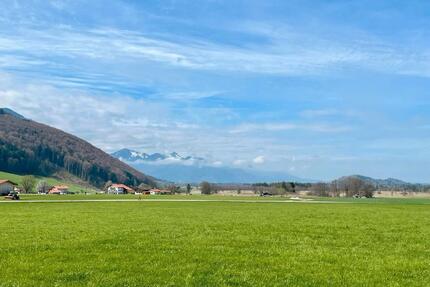 Dachgeschoßwohnung mit Bergblick Erstbezug nach Renovierung - Bergen