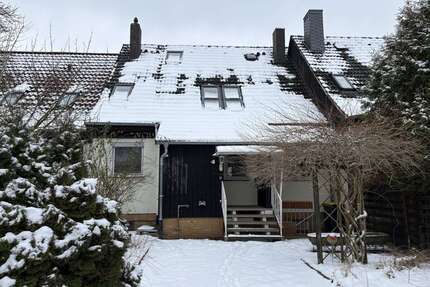 Haus zum Kaufen in Burgdorf 180.000,00 € 135 m²