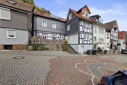 Haus zum Kaufen in Biedenkopf 225.000,00 € 108.14 m²