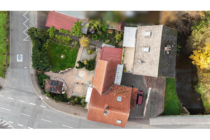 Haus zum Kaufen in Kriftel 1.100.000,00 € 250 m²