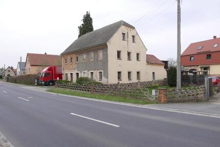 Grundstück mit charmantem Fachwerkhaus in Lehmbaustil - Lohmen
