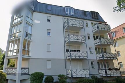 Klein, fein & ganz oben – Ihre neue Single‑Wohnung mit Stellplatz in Zwickau