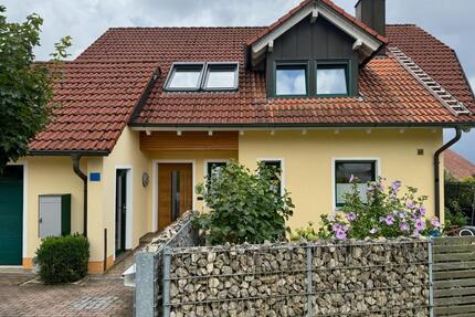 Topmodernisiertes EFH mit WP, PV, Sauna -Platzwunder für Familien - Altmannstein