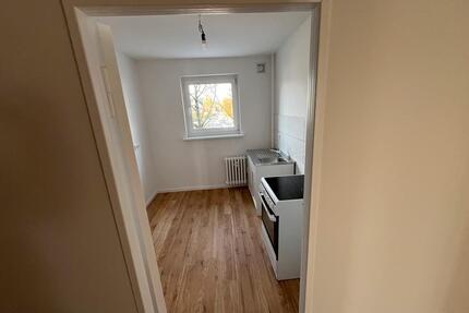 Ich miete mein wunderschönes zwei Zimmer Wohnung in der Rudow - Berlin Marzahn-Hellersdorf