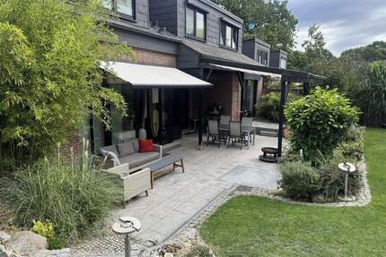 Stadtnah, großzügig, ruhig. Raum zum Leben und Arbeiten. Exklusives Architektenhaus - Provisionsfrei - Langenhagen Godshorn