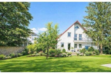 ca. 1.250 m² Traum-Grundstück und viel Freiraum für Familien - modernes A+ Haus - Wiesbaden Nordenstadt
