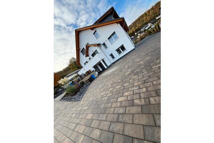 Neubauwohnung ca. 103m2 mit großer Dachterasse & Weitblick - Siegen