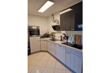 2-Zimmer-Dachgeschosswohnung mit Einbauküche und Aufzug - Döbeln