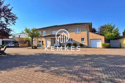 Haus zum Kaufen in Rees 930.000,00 € 302.57 m²