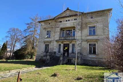 Haus zum Kaufen in Großschönau 25.000,00 € 350 m²