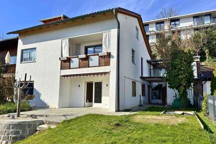Haus zum Kaufen in Deggendorf 549.000,00 € 211 m²