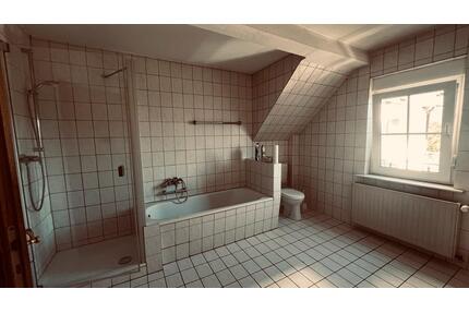 Wohnung in Finnentrop 3 Zimmer, Badezimmer, Küche.