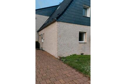 3 Zimmer Anliegerwohnung 50m2 zu vermieten eigener Eingang - Herne Wanne