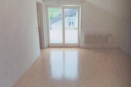 Renovierte 3-Zimmer-Wohnung mit Balkon in Küssaberg Dangstetten