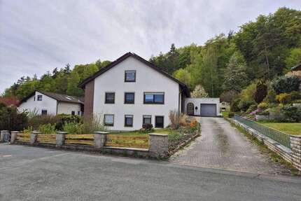 Haus zum Kaufen in Neukirchen 546.500,00 € 318 m²