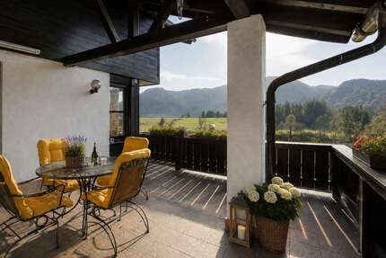 Haus zum Kaufen in Reit im Winkl 1.495.000,00 € 280 m²