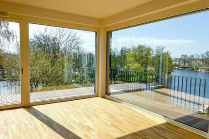 Wohnung zum Mieten in Berlin 2.709,60 € 142.2 m²
