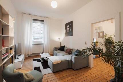 Charmante 3-Zi.-Altbauwohnung mit Balkon - vermietet mit Perspektive zur Eigennutzung - Mannheim Neckarstadt