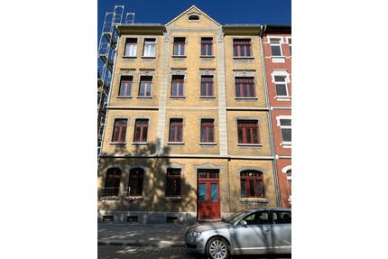 2-Zimmer-Wohnung im sanierten Stilaltbau, Mietkauf möglich - Weißenfels