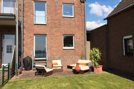 Traumwohnung direkt am Rhein mit Terrasse und eigenen Garten - Leverkusen Bürrig