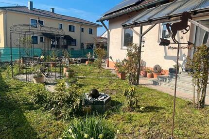 2 Familienhaus in schöner Lage - 580.000,00&nbsp;EUR Kaufpreis, ca.&nbsp; 190,00&nbsp;m&sup2; in Burgheim (PLZ: 86666)