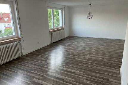 Schicke 4-Zimmer-Wohnung in zentraler Lage (89qm) wartet auf Sie! - Lörrach Salzert