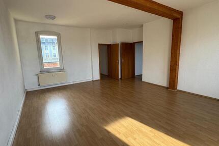 Schöne 1-Raum-Wohnung mit Tageslichtbad in ruhiger Lage – Apolda - Am Ettersberg