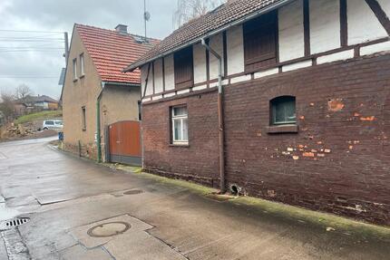 Haus zu verkaufen - 60.000,00&nbsp;EUR Kaufpreis, ca.&nbsp; 103,00&nbsp;m&sup2; in Dachwig (PLZ: 99100)