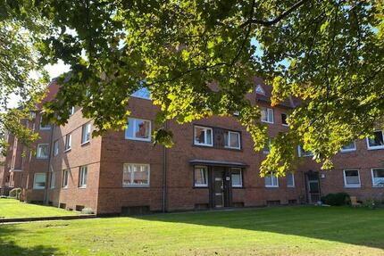 Teil-modernisierte geräumige 2 Zimmer Wohnung zu vermieten! - Kiel Ravensberg
