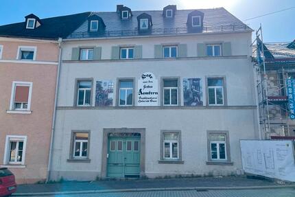 Denkmalgeschütztes Mehrfamilienhaus mit 8% Rendite in Wunsiedel