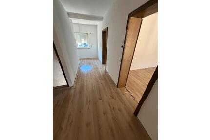 3 ZKB KL-Erlenbach - 880,00&nbsp;EUR Kaltmiete, ca.&nbsp; 80,00&nbsp;m&sup2; in Kaiserslautern (PLZ: 67659) Engelshof