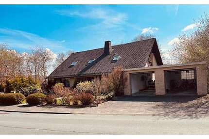 Haus zum Kaufen in Marsberg 349.000,00 € 285 m²
