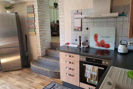 Ein-Mehrfamilienhaus in Wallau - 249.000,00&nbsp;EUR Kaufpreis, ca.&nbsp; 370,00&nbsp;m&sup2; in Biedenkopf (PLZ: 35216)