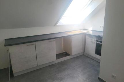 Helle 2 Zimmer Dachgeschoss Wohnung in Hefigkofen - Oberteuringen