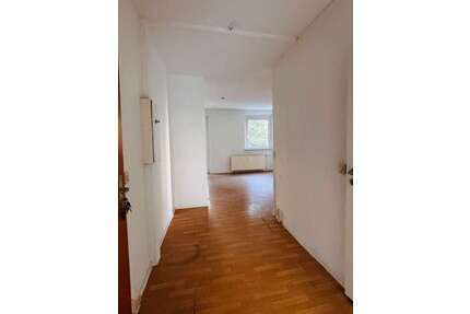Wohnung zum Mieten in Suhl 400,00 € 74.8 m²