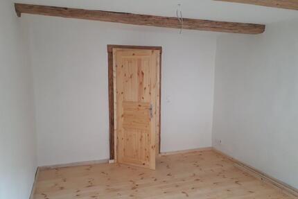 Wohnung zu vermieten - 215,00&nbsp;EUR Kaltmiete, ca.&nbsp; 32,00&nbsp;m&sup2; in Aschersleben (PLZ: 06449)